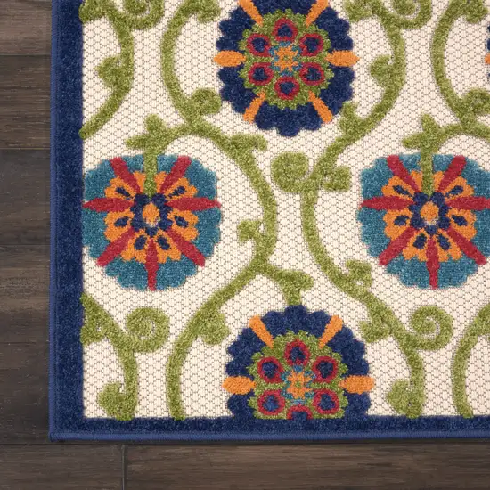 Ivory And Blue Floral Indoor Outdoor Area Rug Photo 2