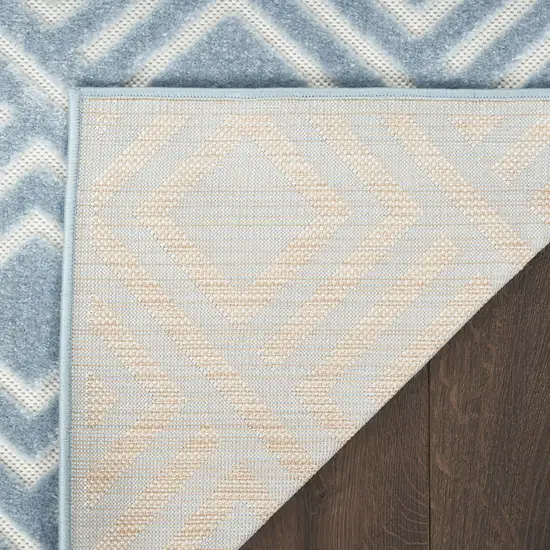 Blue Geometric Area Rug Photo 4