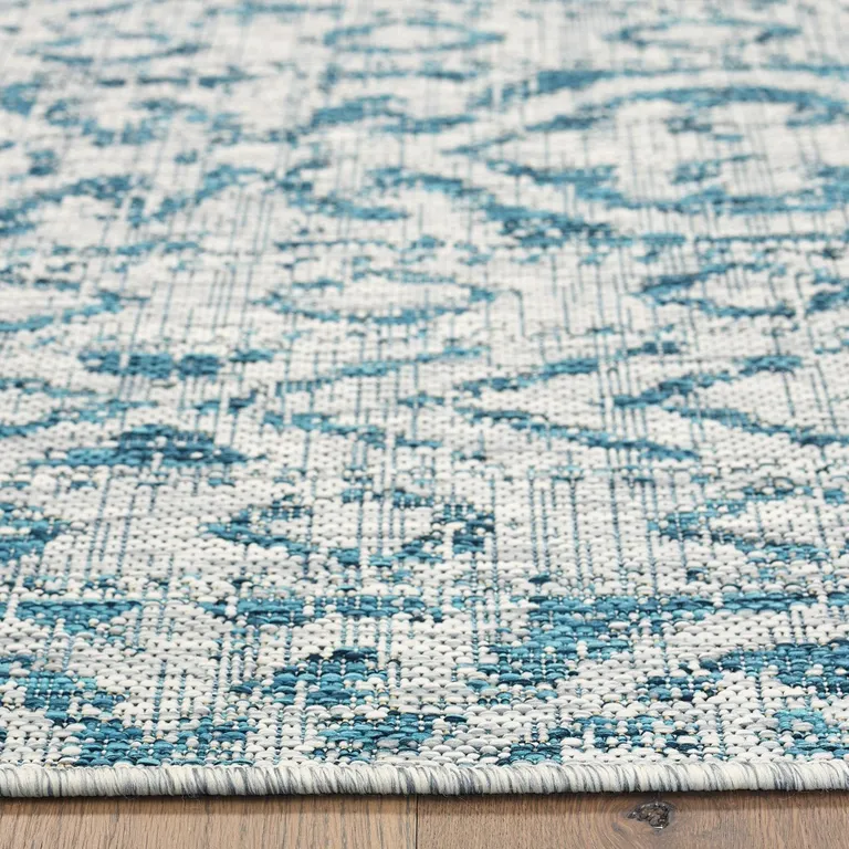 Blue Geometric Indoor Outdoor Area Rug Photo 3