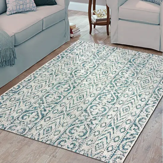 Blue Geometric Indoor Outdoor Area Rug Photo 9