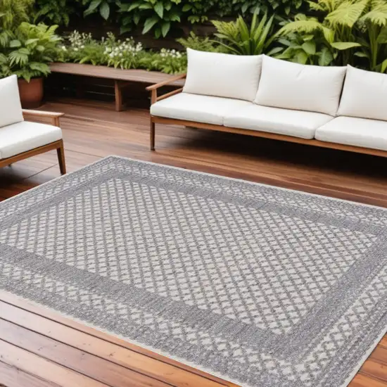 Blue Geometric Indoor Outdoor Area Rug Photo 1