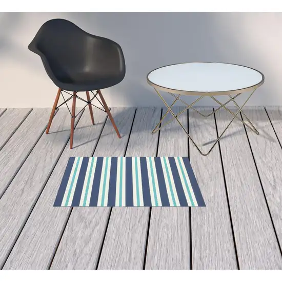 Blue Geometric Stain Resistant Indoor Outdoor Area Rug Photo 2