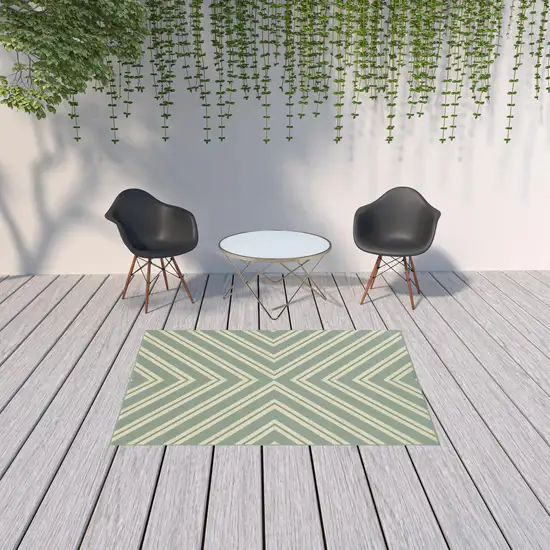 Blue Geometric Stain Resistant Indoor Outdoor Area Rug Photo 2