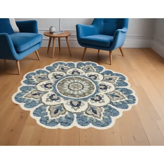 6' Blue And Green Round Wool Hand Tufted Area Rug Photo 1