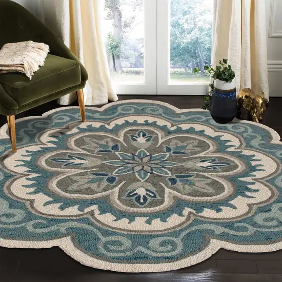 Blue Round Wool Floral Hand Tufted Area Rug Photo 7