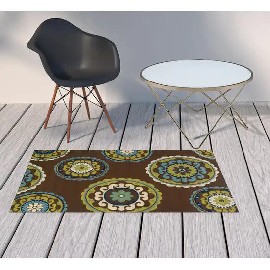 Brown And White Floral Medallion Stain Resistant Indoor Outdoor Area Rug Photo 2