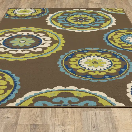 Brown Floral Medallion Stain Resistant Indoor Outdoor Area Rug Photo 8