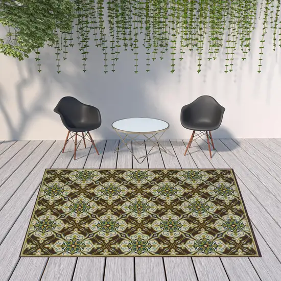 Brown Floral Stain Resistant Indoor Outdoor Area Rug Photo 2