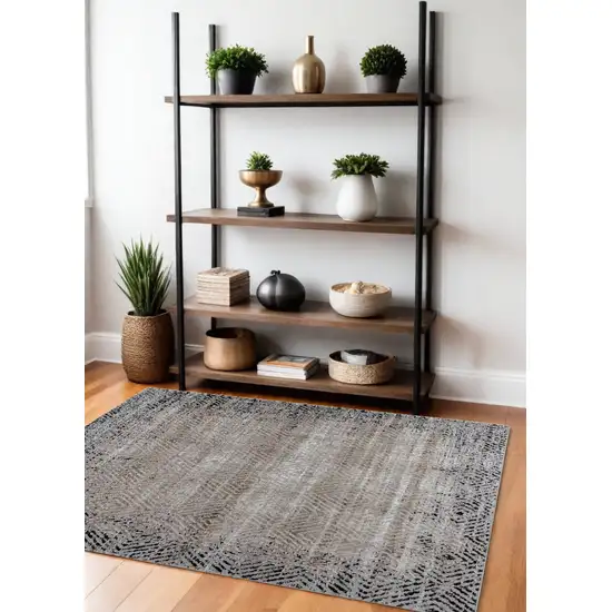 Brown Geometric Area Rug Photo 1