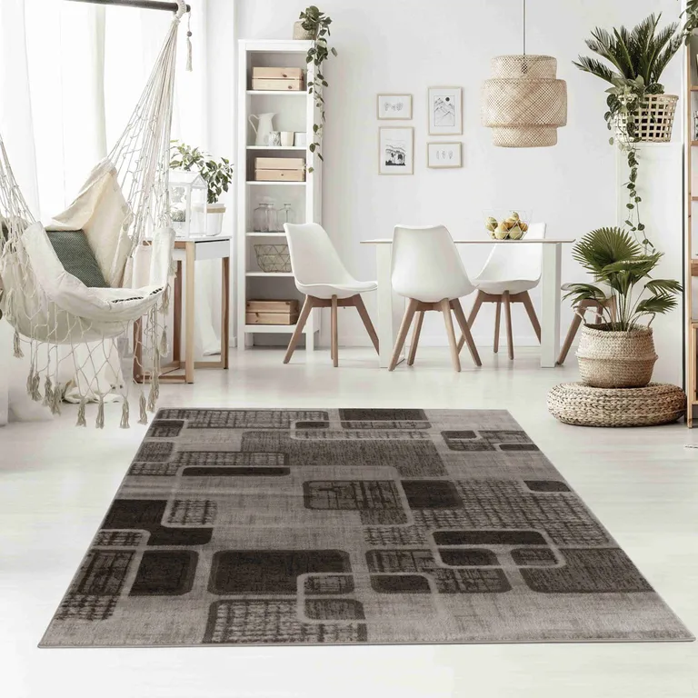 Brown Geometric Area Rug Photo 4