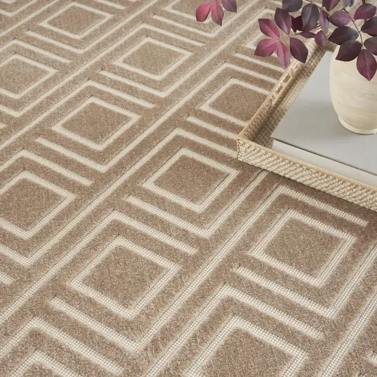 Brown Geometric Area Rug Photo 8