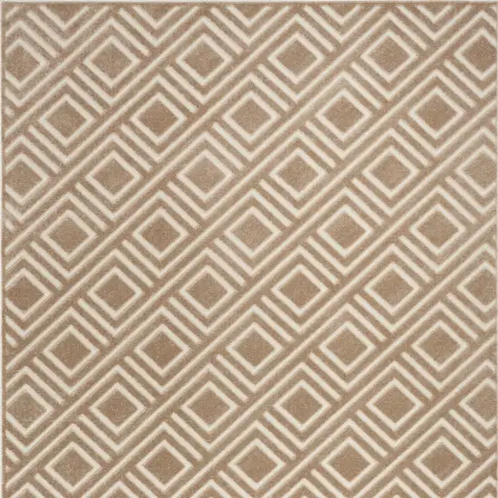 Brown Geometric Area Rug Photo 6