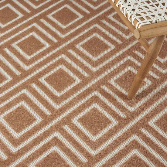 Brown Geometric Area Rug Photo 9