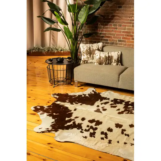 Brown and White Cowhide Hand Knotted Area Rug Photo 8