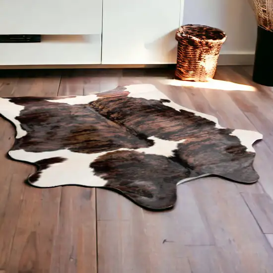 Brown and White Cowhide Hand Knotted Area Rug Photo 2