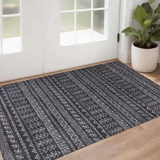 Gray Area Rug Photo 1