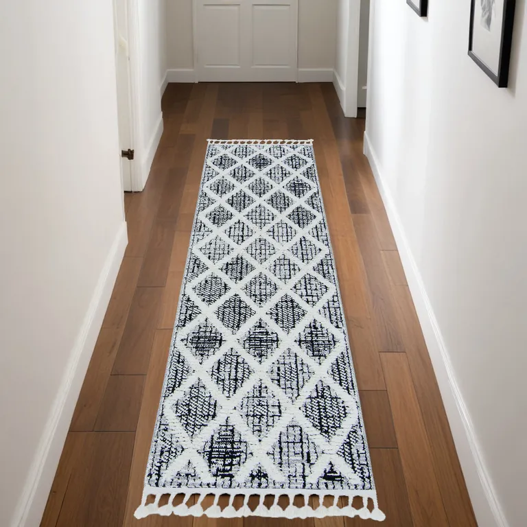 Charcoal Machine Woven Diamond Pattern Indoor Runner Rug Photo 3