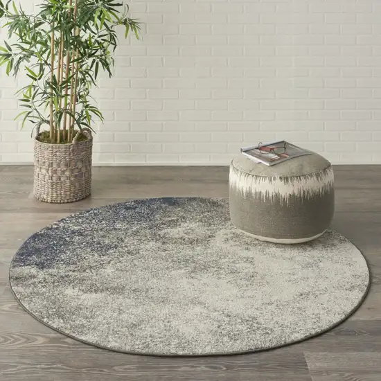 4' Gray And Ivory Abstract Round Rug Photo 5