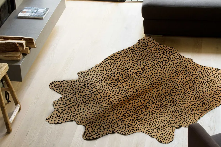 Cheetah Cowhide - Area Rug Photo 3