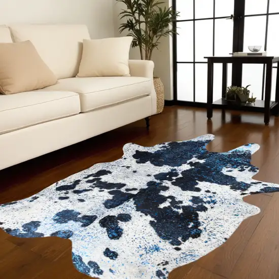 Black and White Cowhide Hand Knotted Area Rug Photo 1