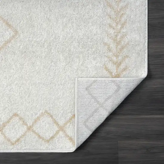 Cream Diamond Area Rug Photo 5