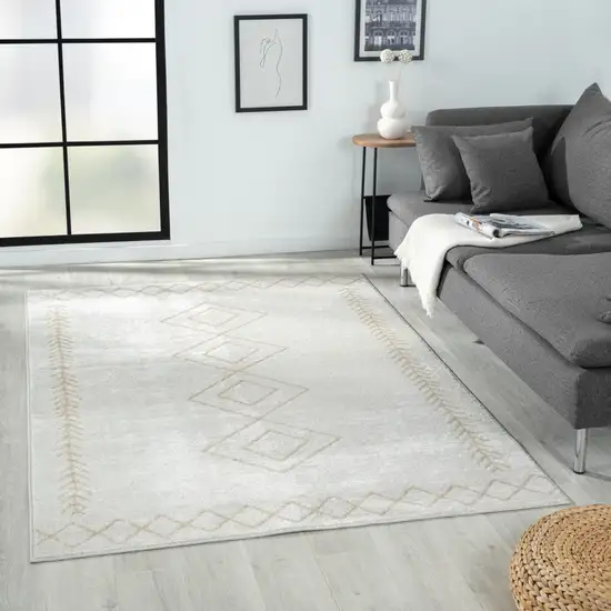 Cream Diamond Area Rug Photo 6