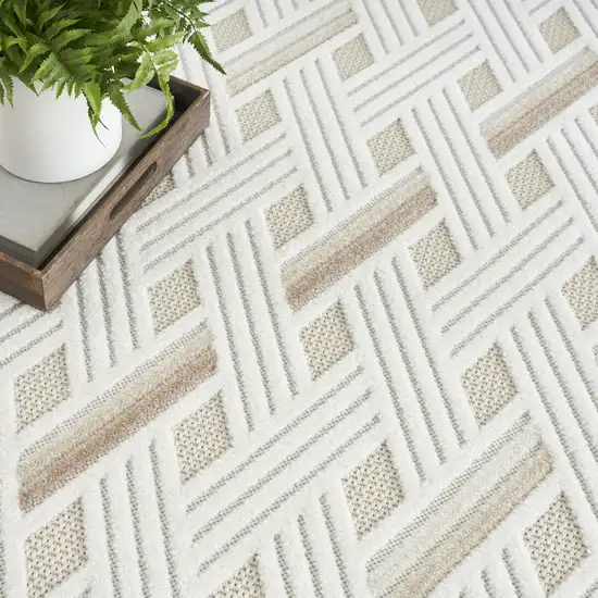 Cream Geometric Area Rug Photo 9