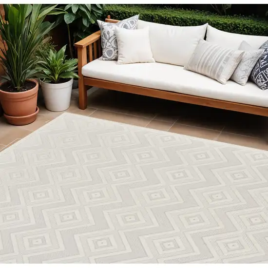 Cream Geometric Flatweave Area Rug Photo 1