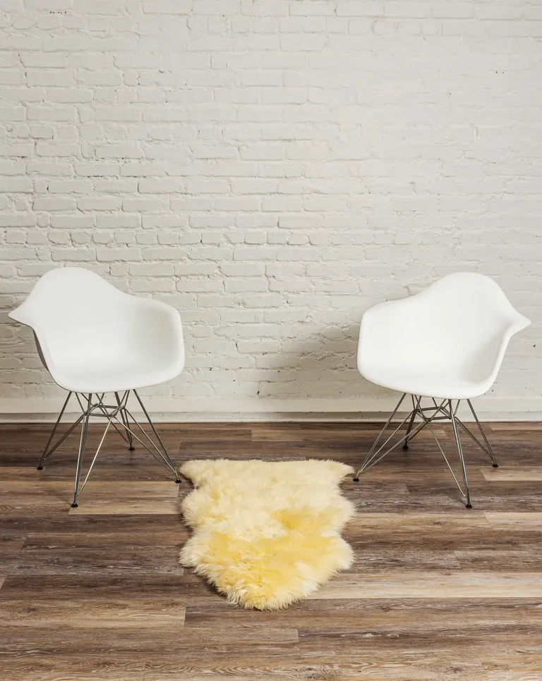 Cream New Zealand Natural Sheepskin Rug Photo 5