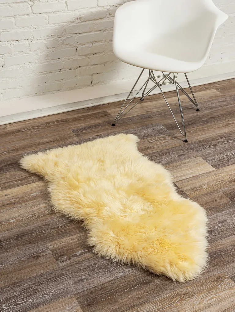 Cream New Zealand Natural Sheepskin Rug Photo 4