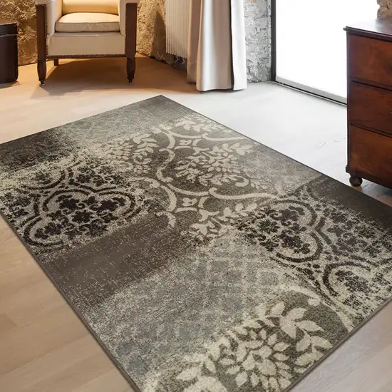 Damask Distressed Stain Resistant Area Rug Photo 6