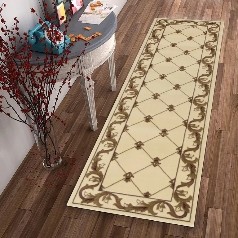 Fleur de Lis Runner Rug Photo 4