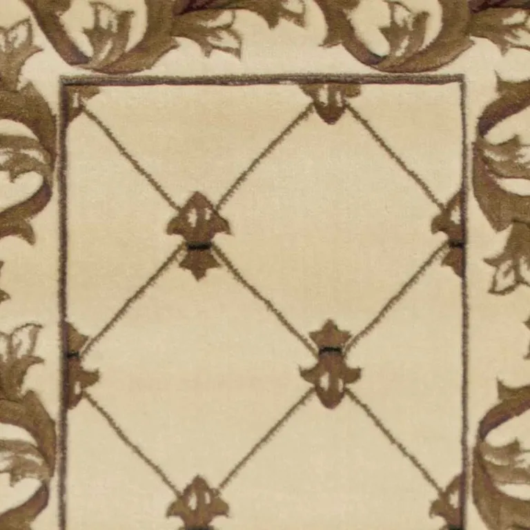 Fleur de Lis Runner Rug Photo 3