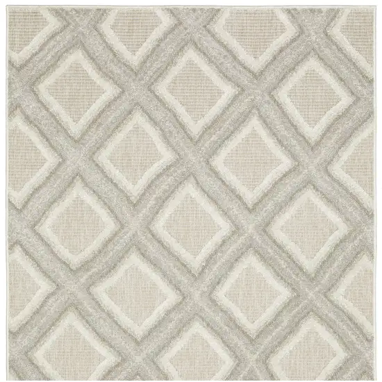 Gray And Beige Diamond Area Rug Photo 6