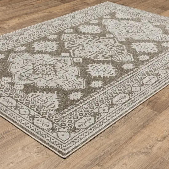 Gray And Gray Medallion Area Rug Photo 5