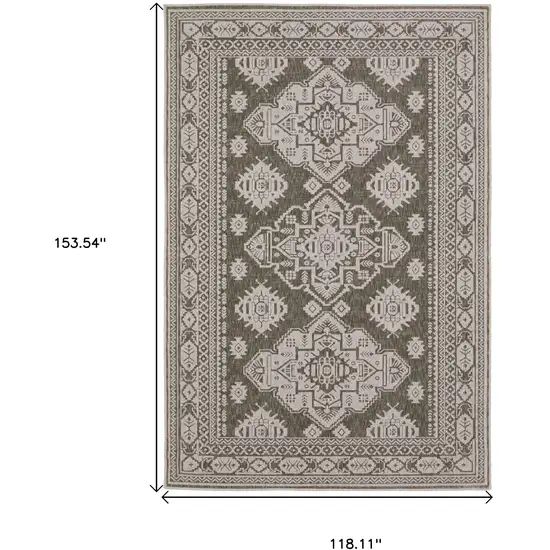 Gray And Gray Medallion Area Rug Photo 3