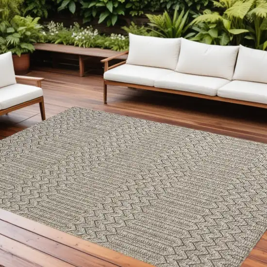 Gray Chevron Handmade Indoor Outdoor Area Rug Photo 1