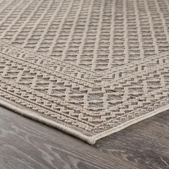 Gray Classic Indoor Outdoor Area Rug Photo 7