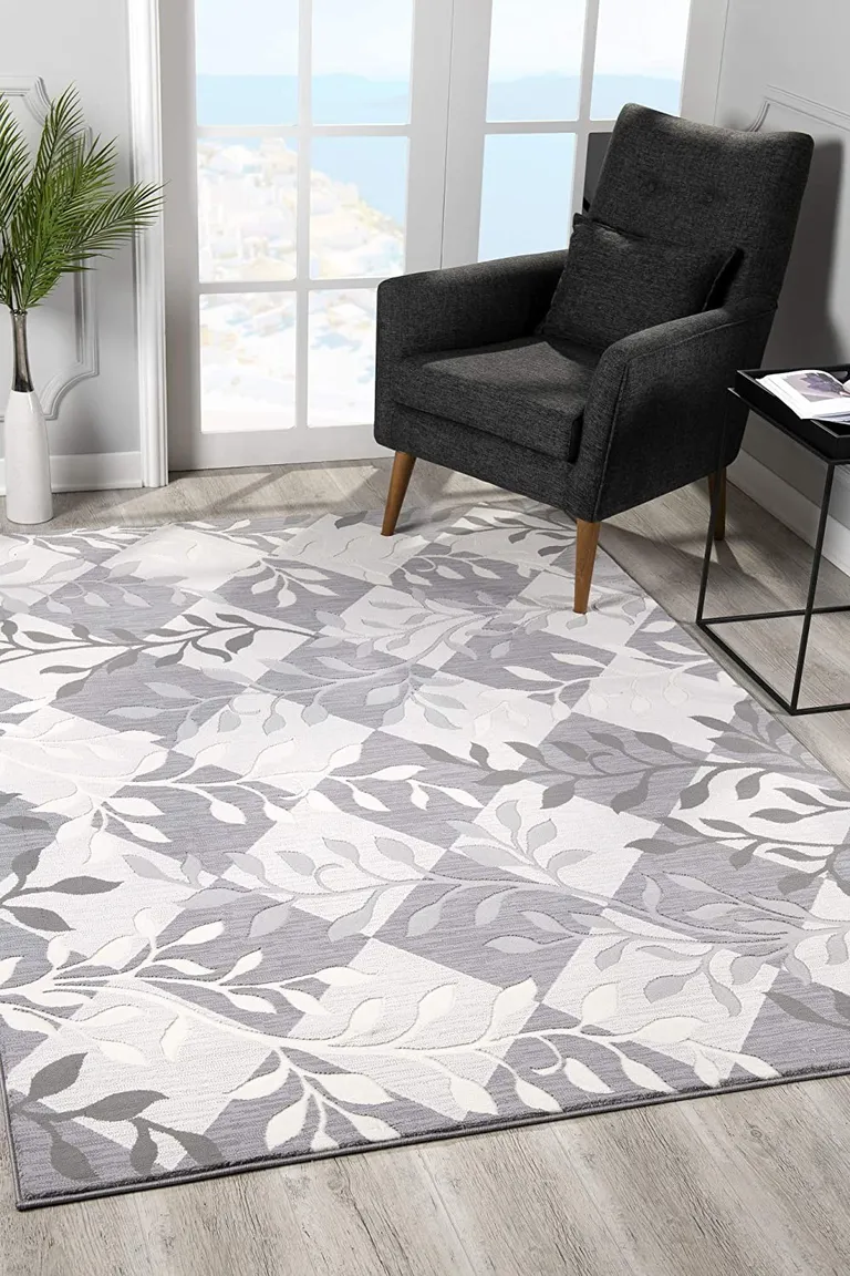 Gray Diamond and Vines Area Rug Photo 3