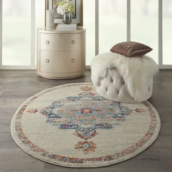 5' Gray And Ivory Round Power Loom Area Rug Photo 6