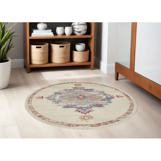 5' Gray And Ivory Round Power Loom Area Rug Photo 1