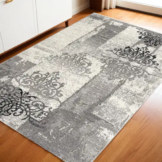 Gray Damask Dhurrie Area Rug Photo 1