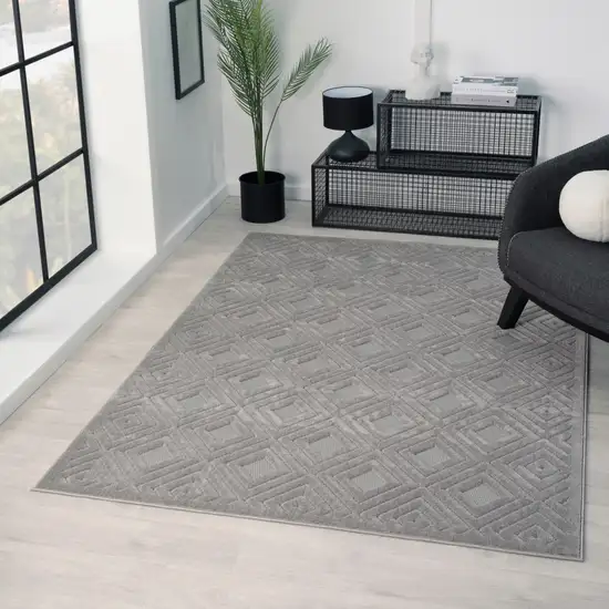 Gray Geometric Area Rug Photo 6