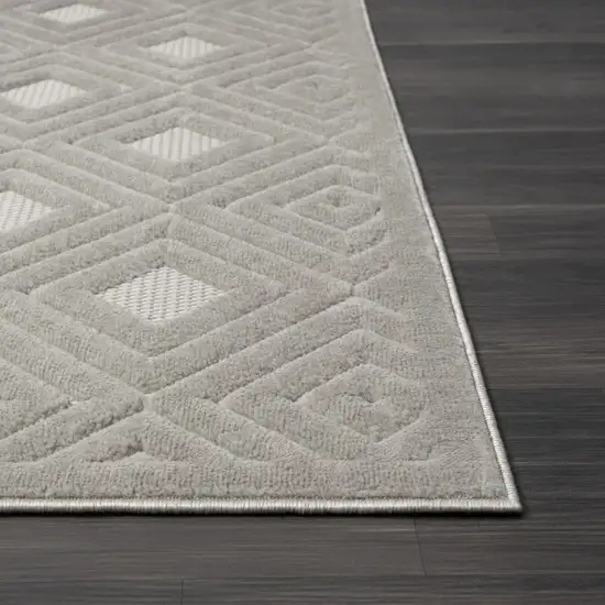 Gray Geometric Area Rug Photo 4