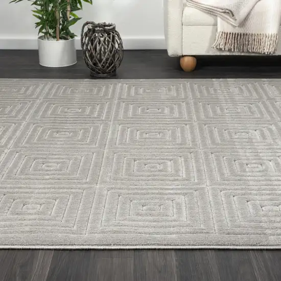 Gray Geometric Area Rug Photo 6