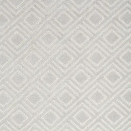 Gray Geometric Area Rug Photo 6