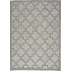 Photo of Gray Geometric Flatweave Area Rug