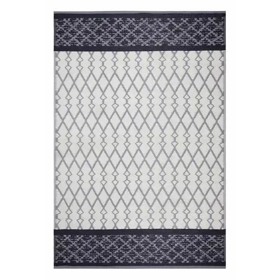 Gray Geometric Indoor Outdoor Area Rug Photo 2