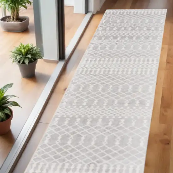 Gray Geometric Power Loom Runner Rug Photo 1