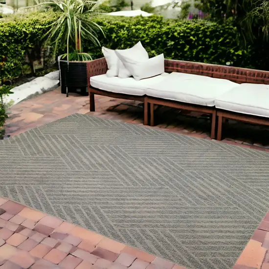 Gray Geometric Stain Resistant Indoor Outdoor Area Rug Photo 1